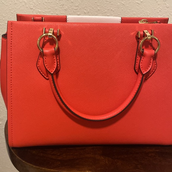 Michael KORS - Picture 4 of 10